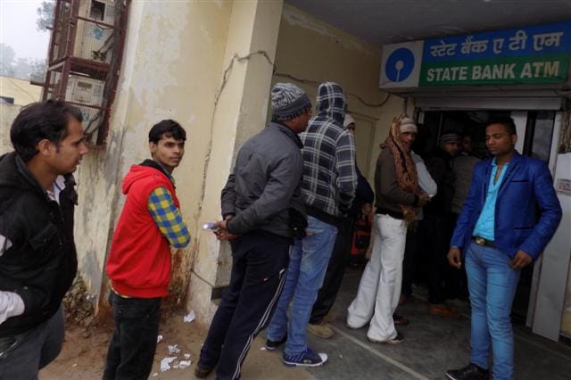 ATM connectivity problem and the shortage of cash ... Off cry