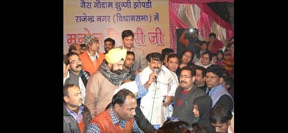 delhi bjp president manoj tiwari spends his night at jhuggi