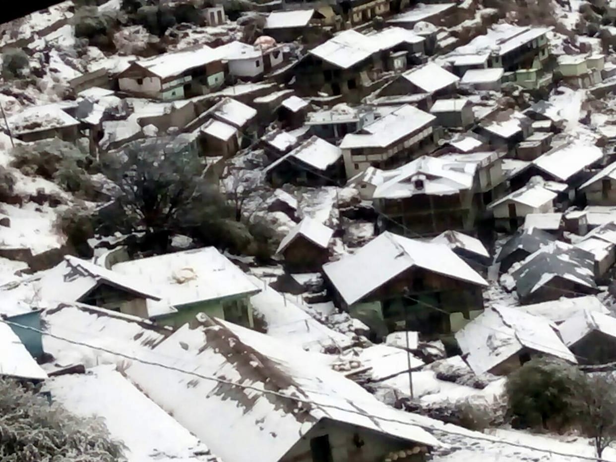 Gangotri heavy snowfall in the valley