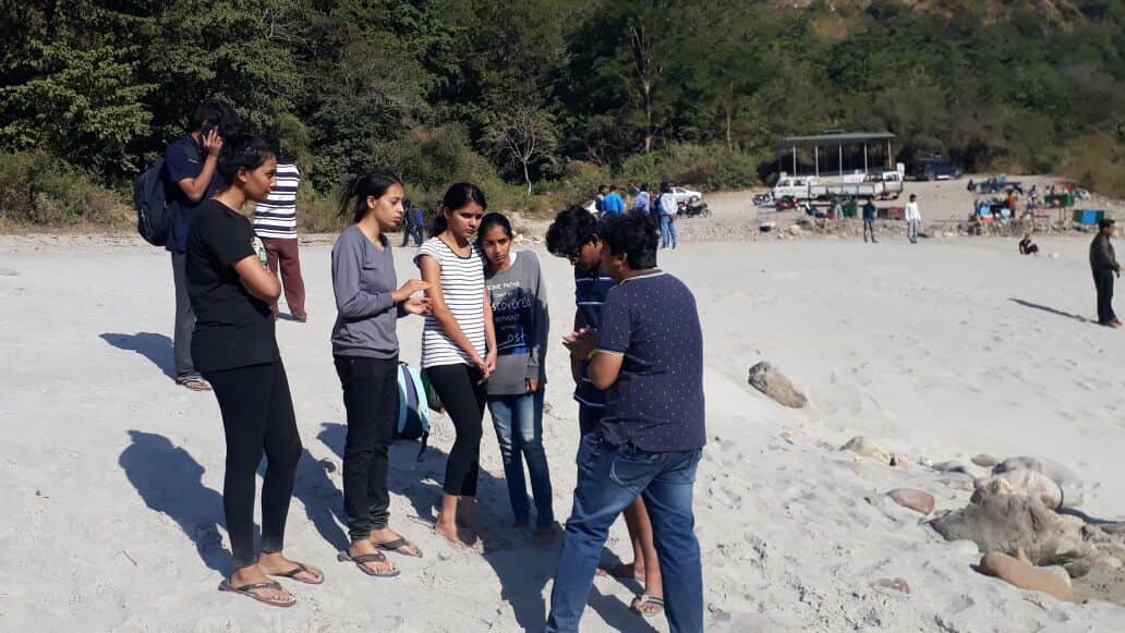 two mumbai student swept away in ganga.