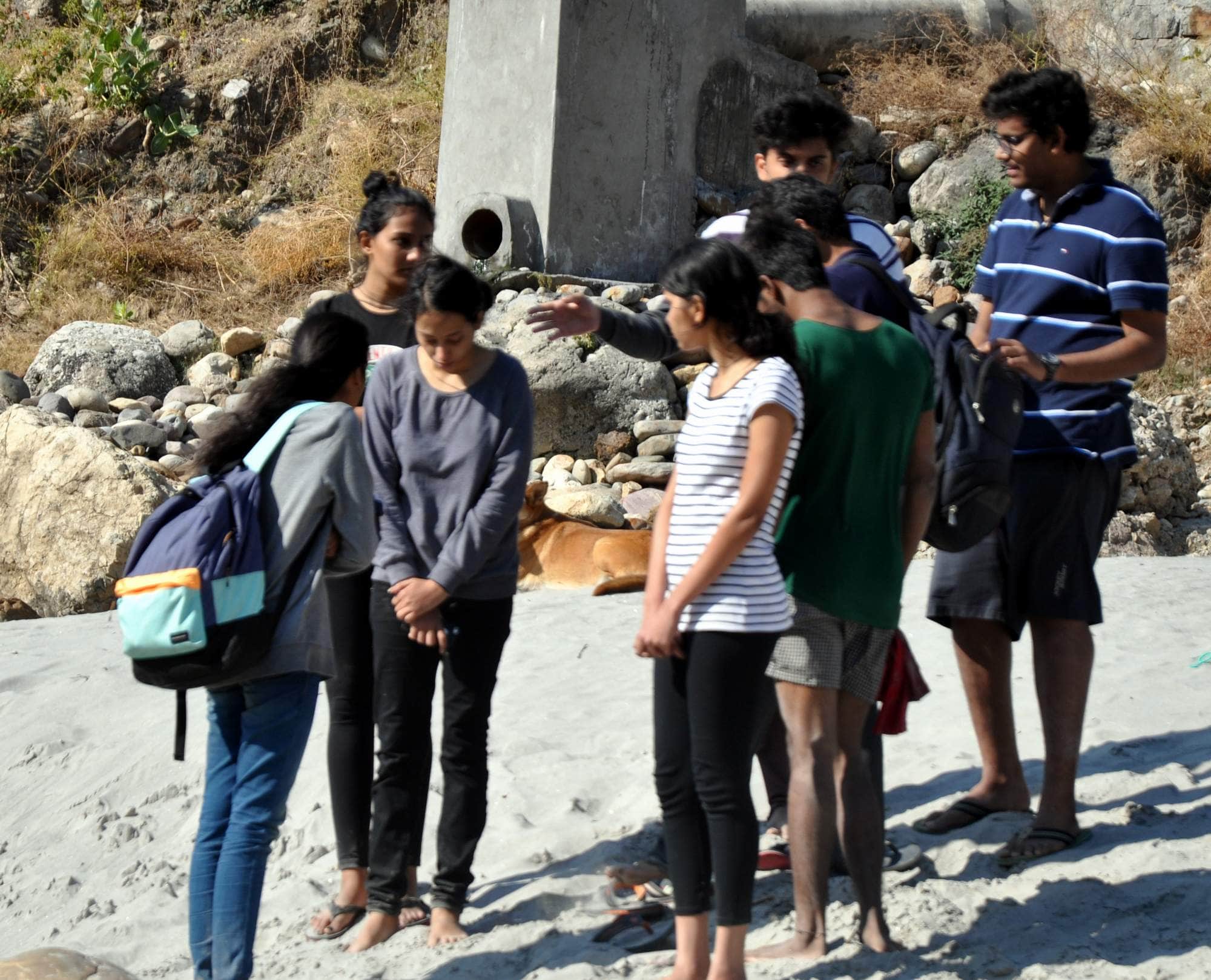 two mumbai student swept away in ganga.