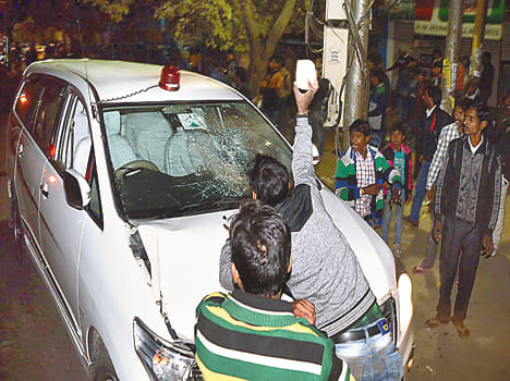 Minister's car, which affected the licking, death