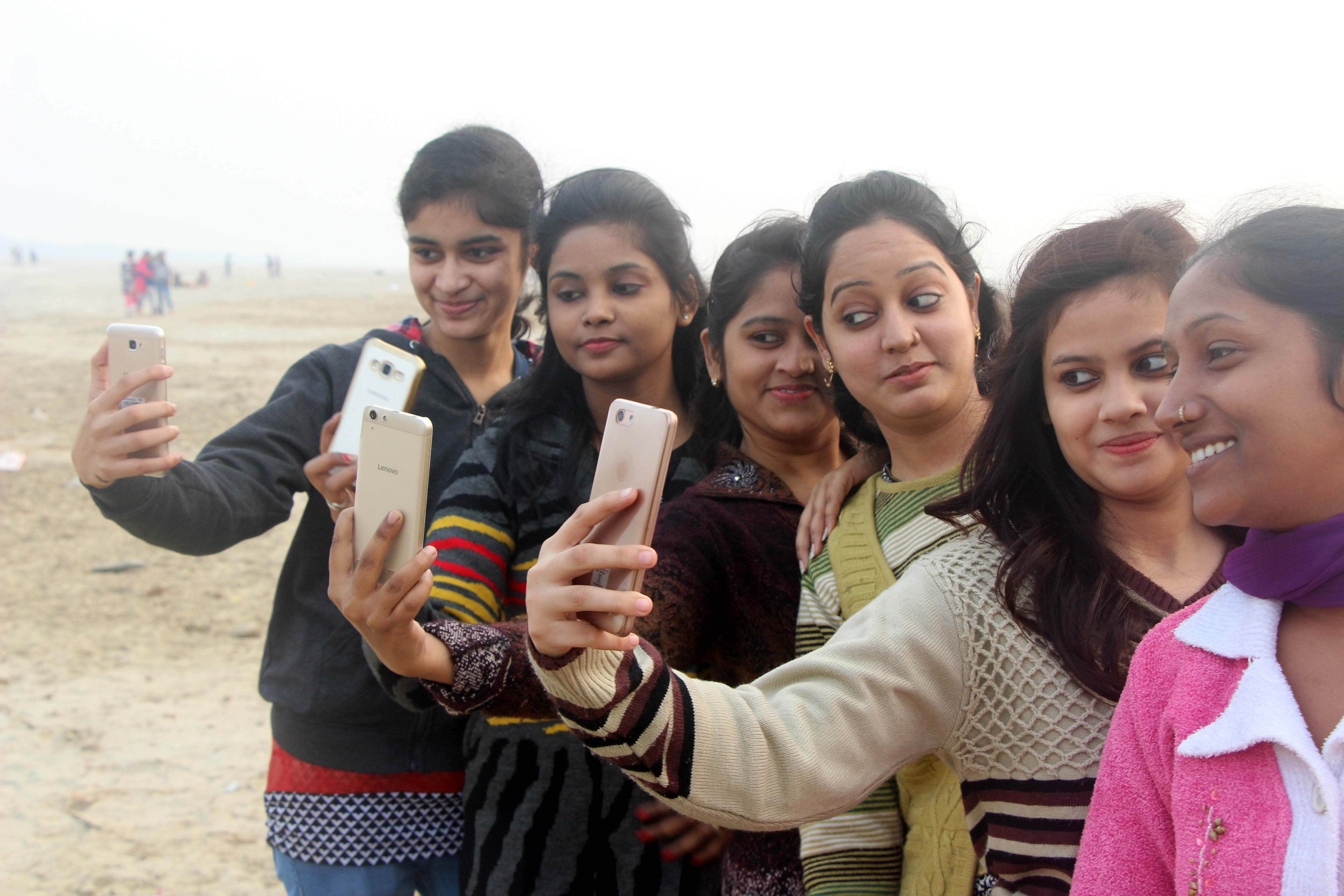 weather effected with eastern wind, varanasi get some relief