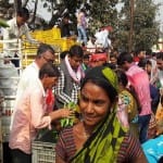 किसानों ने फ्री में बांटी सब्जी