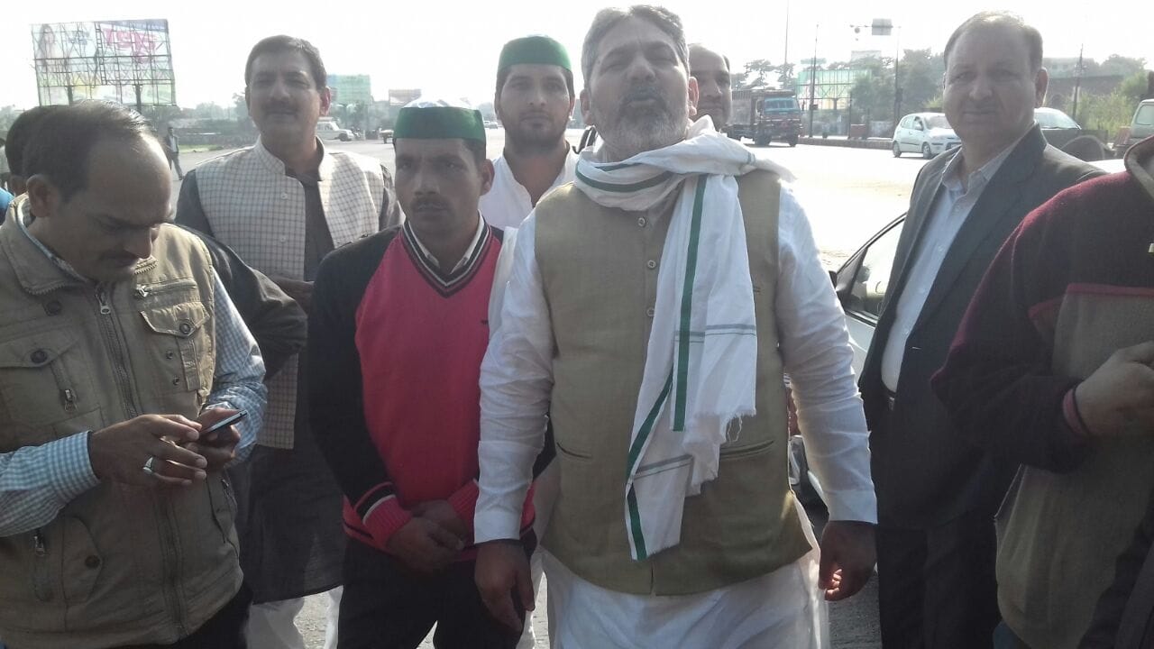 Ruckus Bakion toll plaza, toll-free for one hour