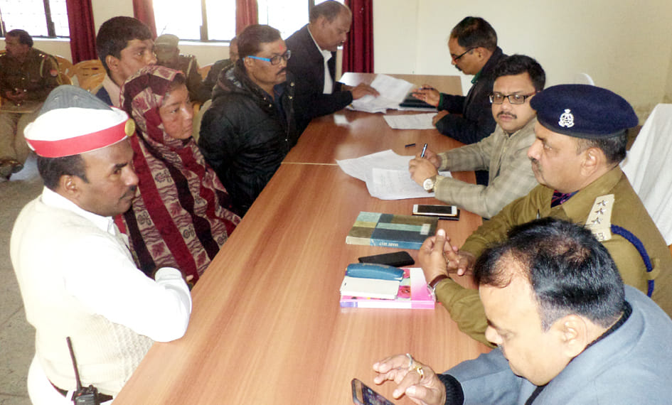 Villagers DMs and SPs Scope of trains, protesting