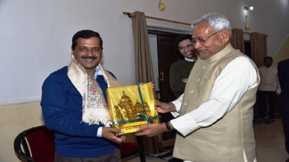 arvind kejriwal meet nitish kumar