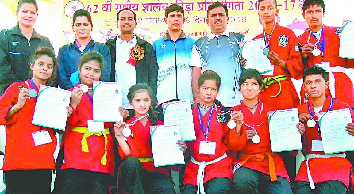 Champawat two medals in national competition