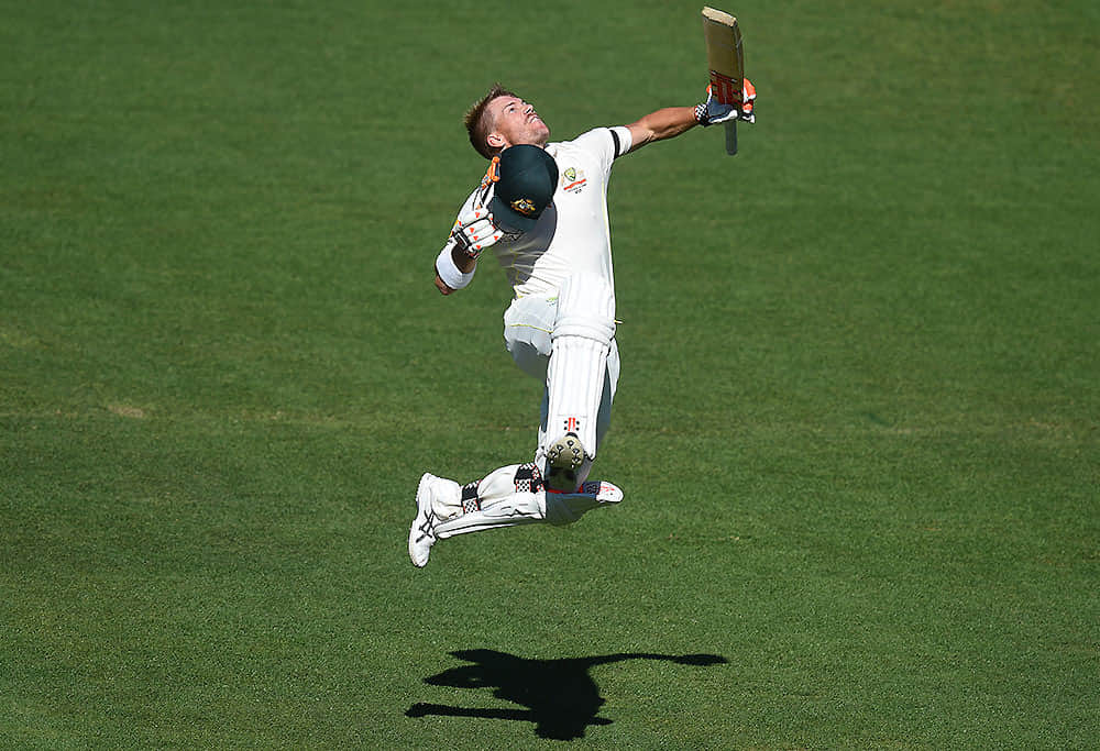 Harbhajan Singh Gets Trolled by David Warner and Indians Fans on Twitter