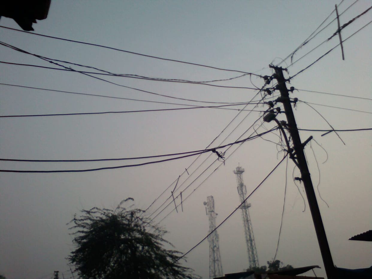 Electrical wire breakage, fire Tripal