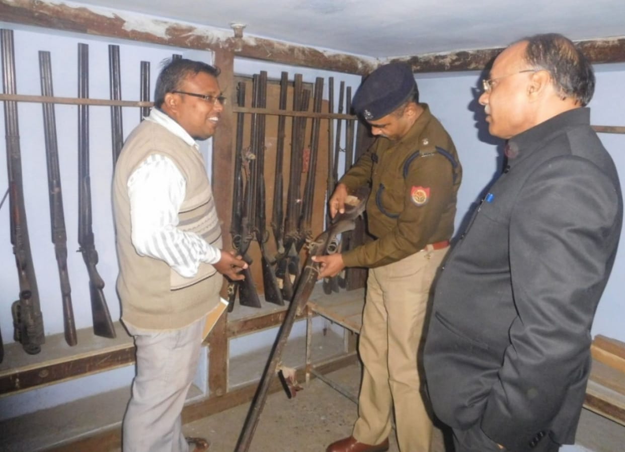 Arms stores DM, SP and surprise inspections