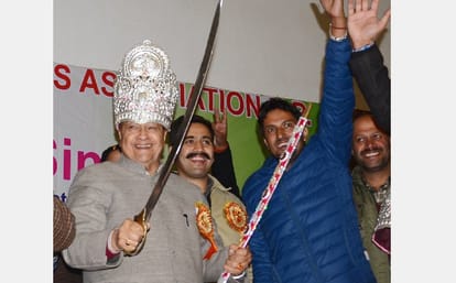 CM Virbhadra Singh Announcements for SMC Teachers in Himachal.