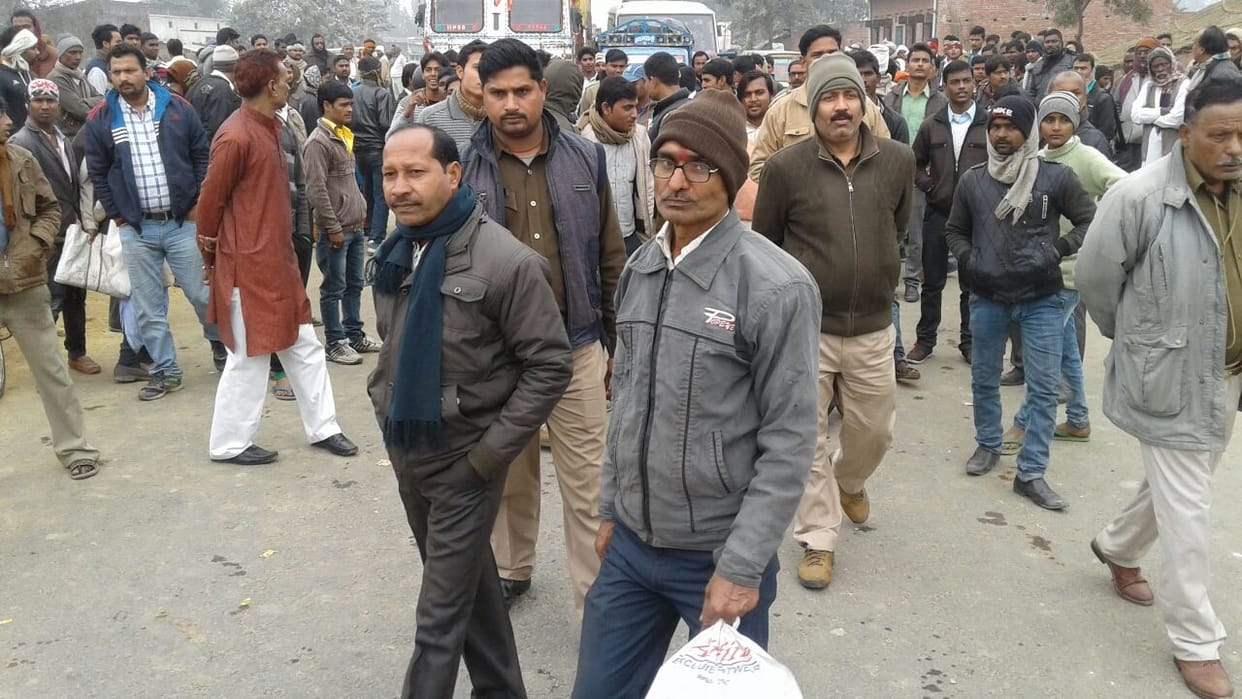 Bansi road jams two hours 