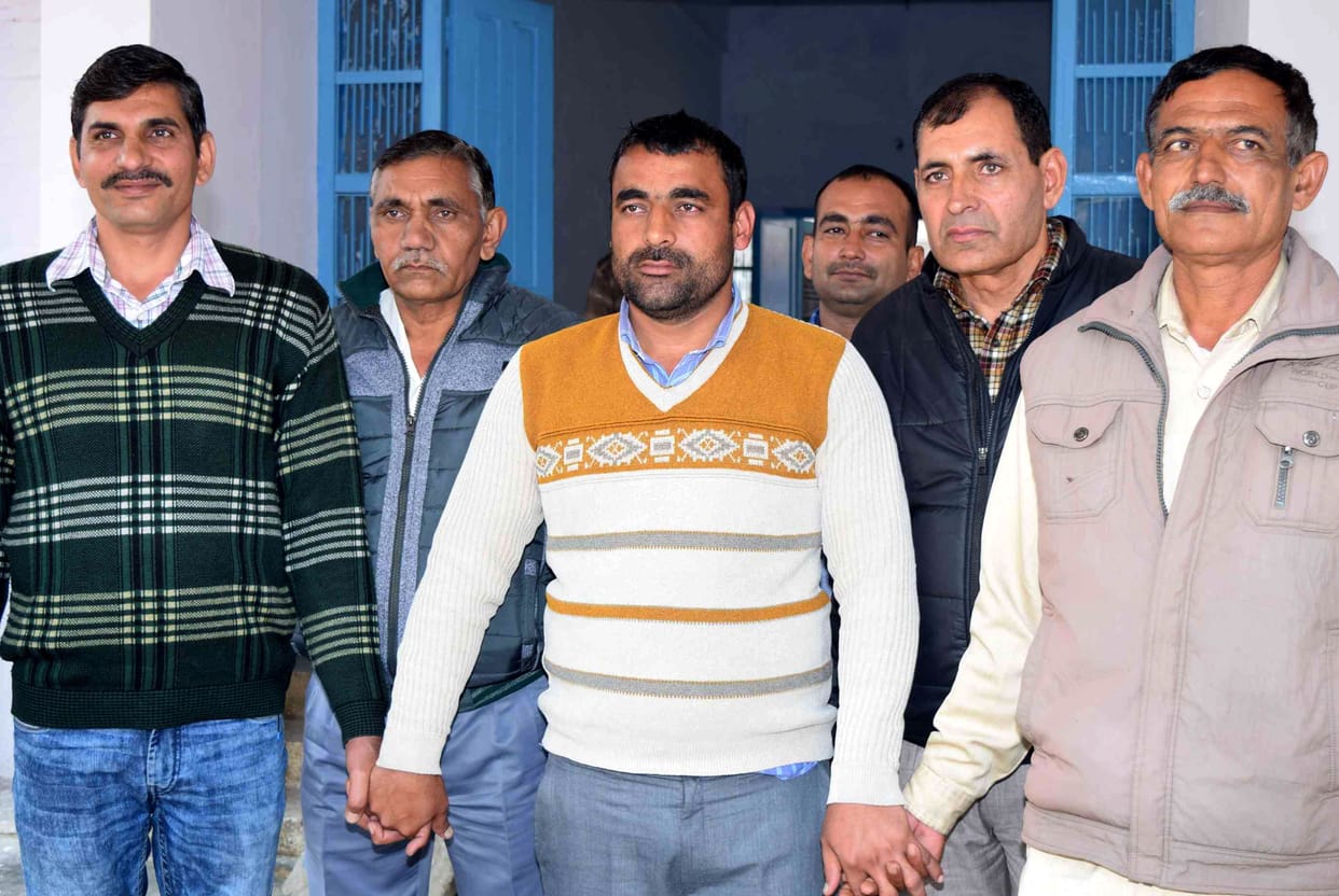 vigilance, police, haryana, arrest, peon, rohtak