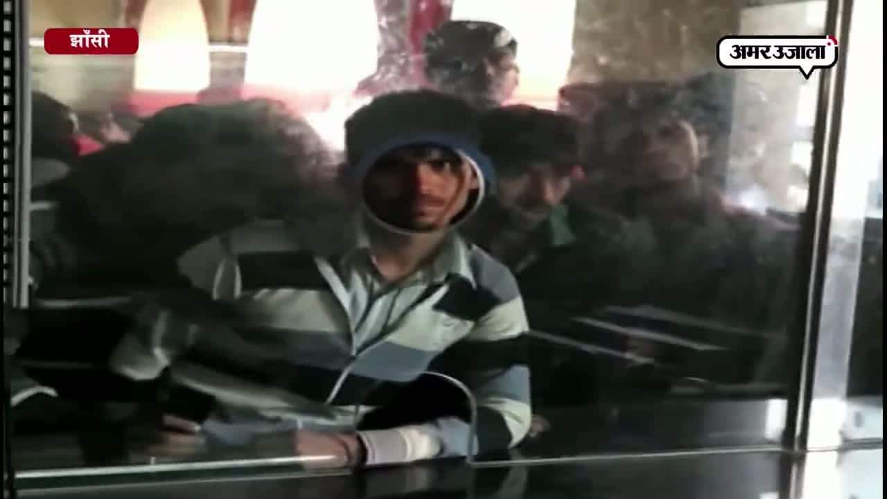 कोहरे ने थामी ट्रेनों की रफ्तार