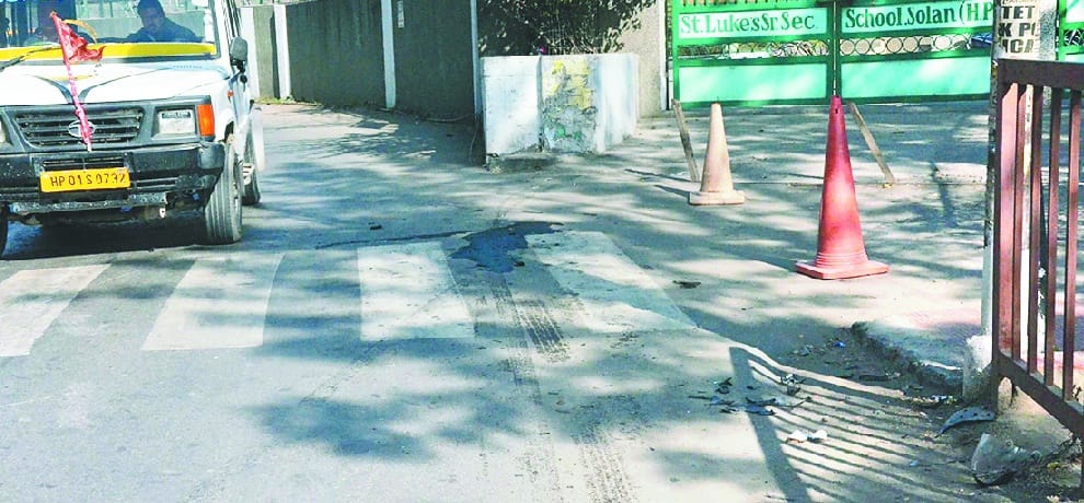 One killed in road accident and two injuired