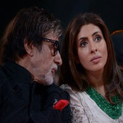 shweta nanda give surprise to her father amitabh