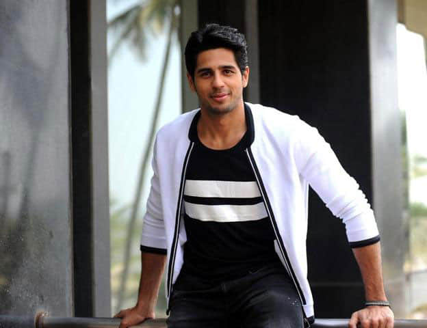 Sidharth confesses to have done phone sex on 'Koffee With Karan'