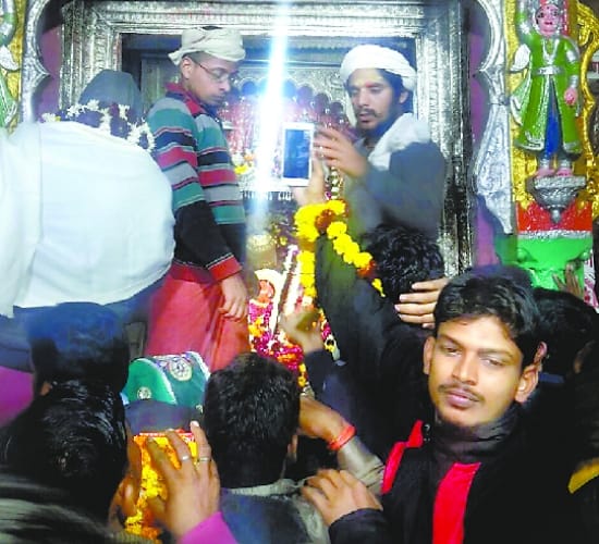 video calling facility starts for worship in ayodhya