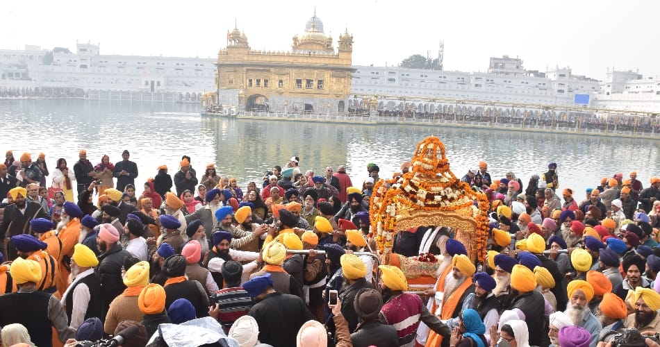 350th birth anniversary of guru gobind singh celebration at patna and all india