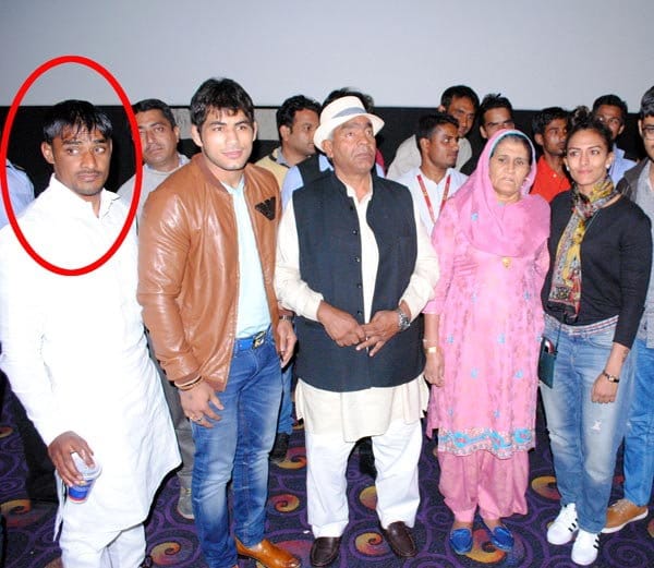 aamir khan movie dangal main character and mahavir phogat story teller omkar pofile