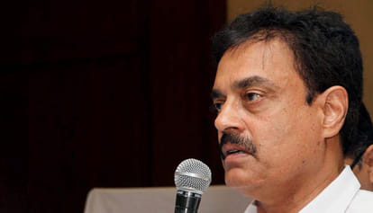 vengsarkar not reserved with sachin on a 14 side team in harris shield tournament 