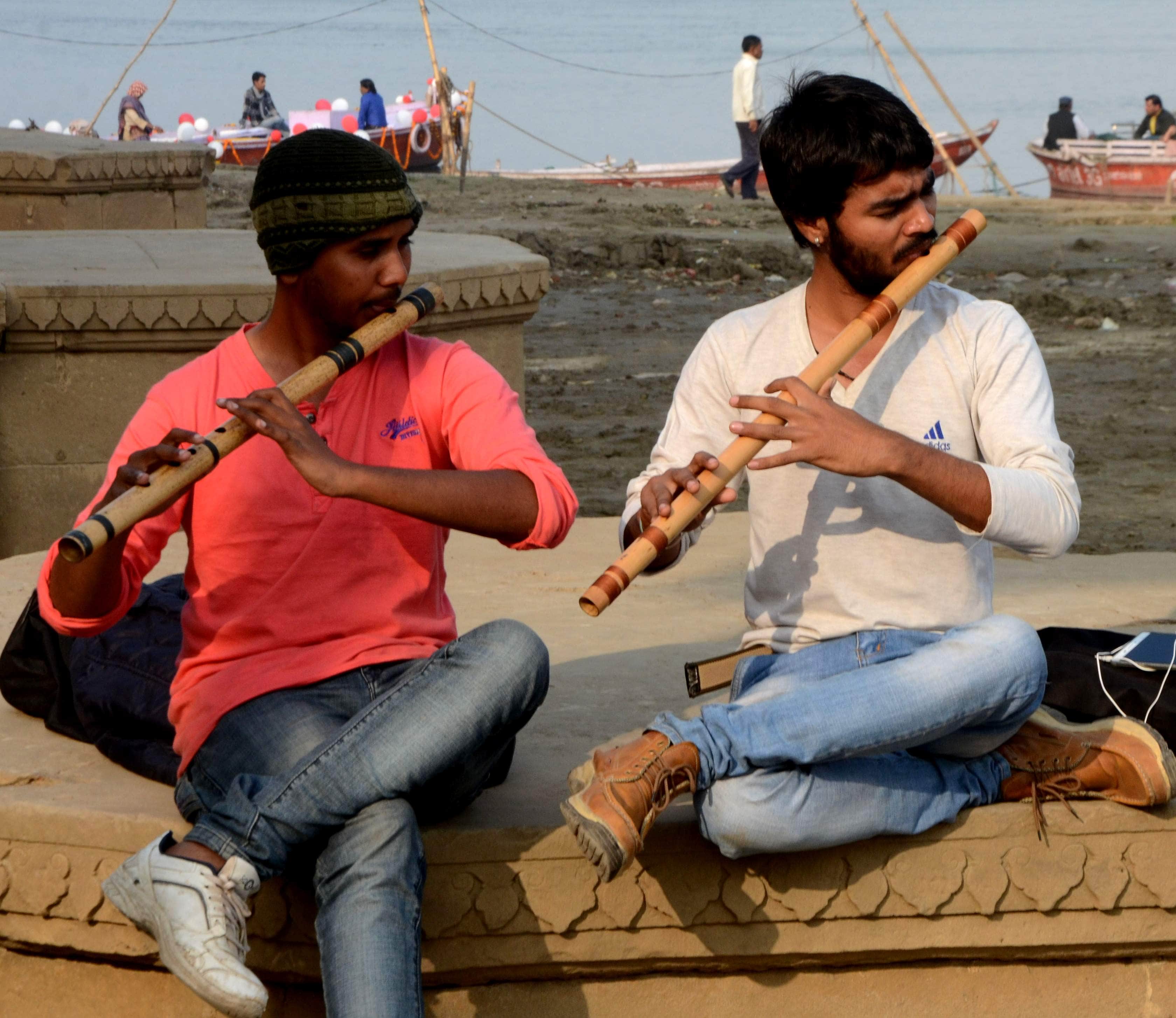 Varanasi morning fog, sunny day, view pictures