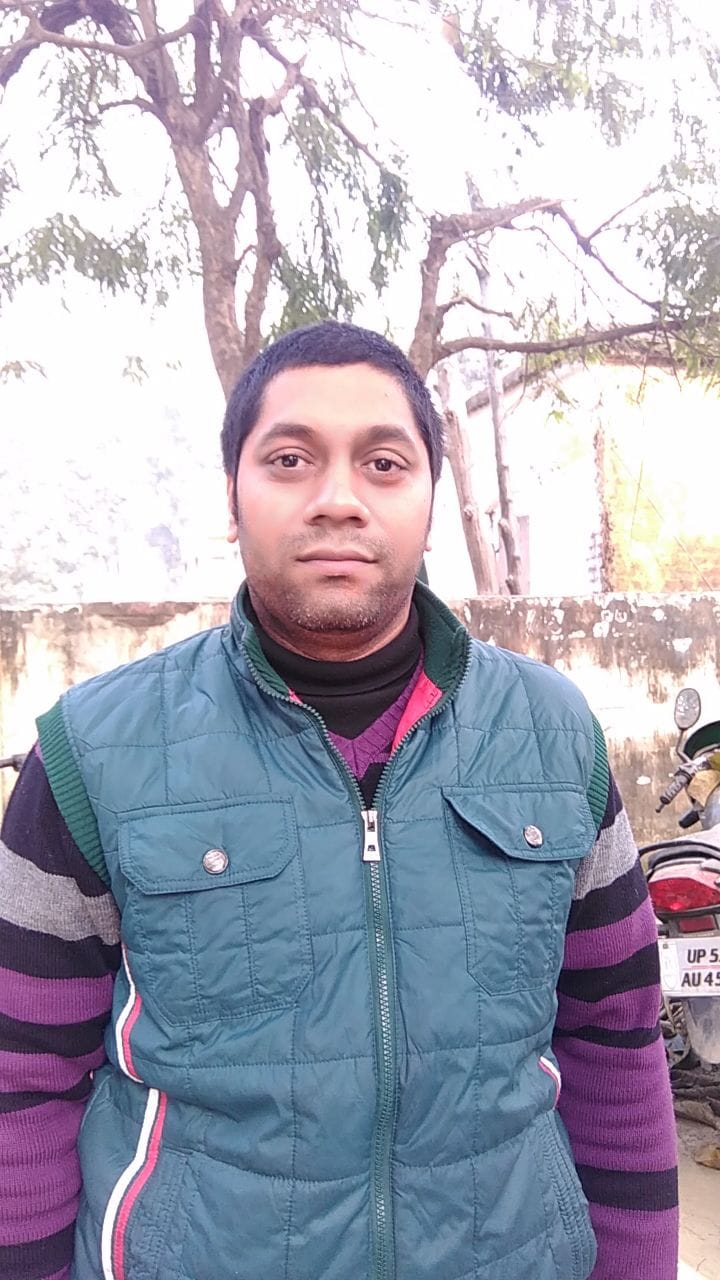 Loot with bank manager of purvancahl bank in khorabar