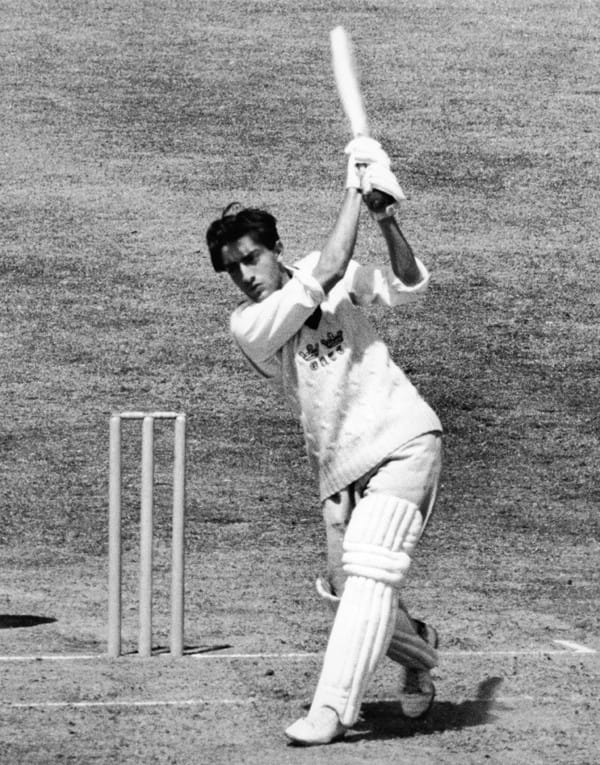 एक आंख गंवाने के बाद भी इस खिलाड़ी ने जड़ा था दोहरा शतक - Birthday Special Mansoor  Ali Khan Pataudi 1st Captain To Win Test Match - Amar Ujala Hindi News Live