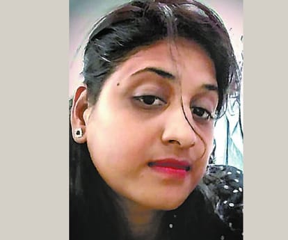 emo wife dies after falling from building, emo husband suspect