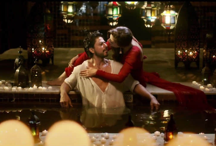 VIDEO: Shah Rukh-Mahira set the screen on fire in 'Zaalima' song