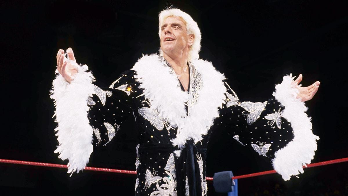 Former WWE World Champion Ric Flair Deadlifts 400 Lbs at age of 67