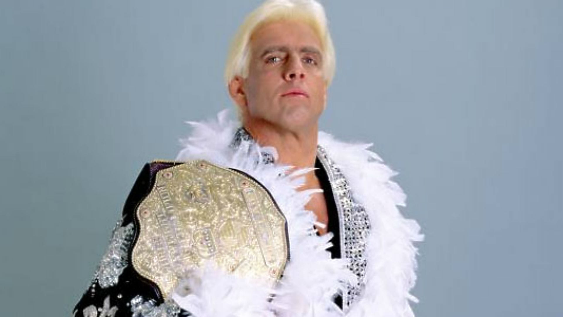 Former WWE World Champion Ric Flair Deadlifts 400 Lbs at age of 67