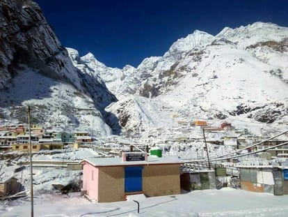 tuff polling booth of uttarkahand.