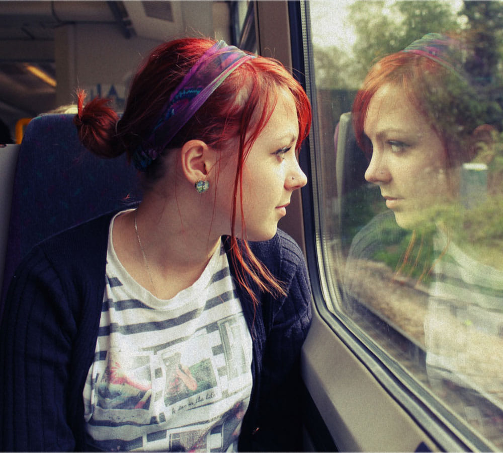 safety tips that must follow while travelling alone