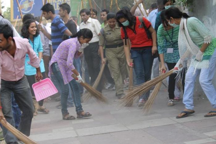 varanasi is first in state and 12th in country for swachta app downloding