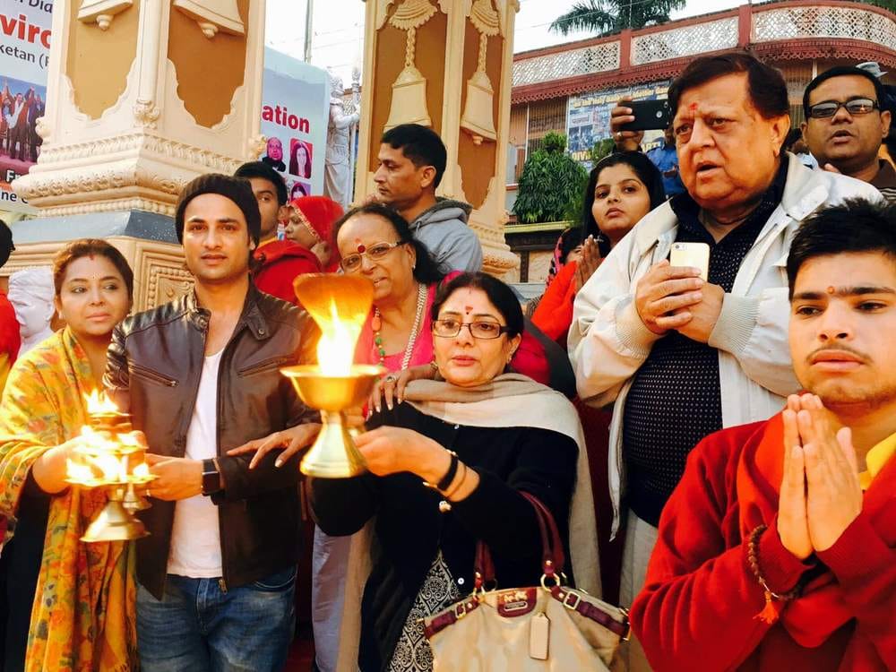 TV actor Himanshu Soni Ganga Aarti