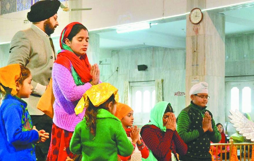 guru govind singh birthday celiverate in mandi 
