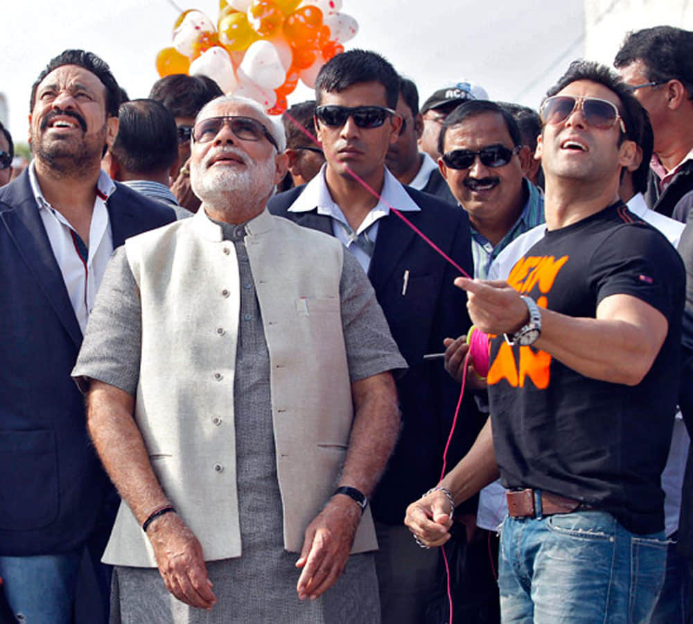 salman khan bandage pm modi finger
