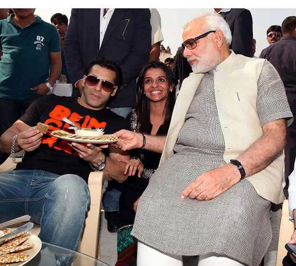 salman khan bandage pm modi finger