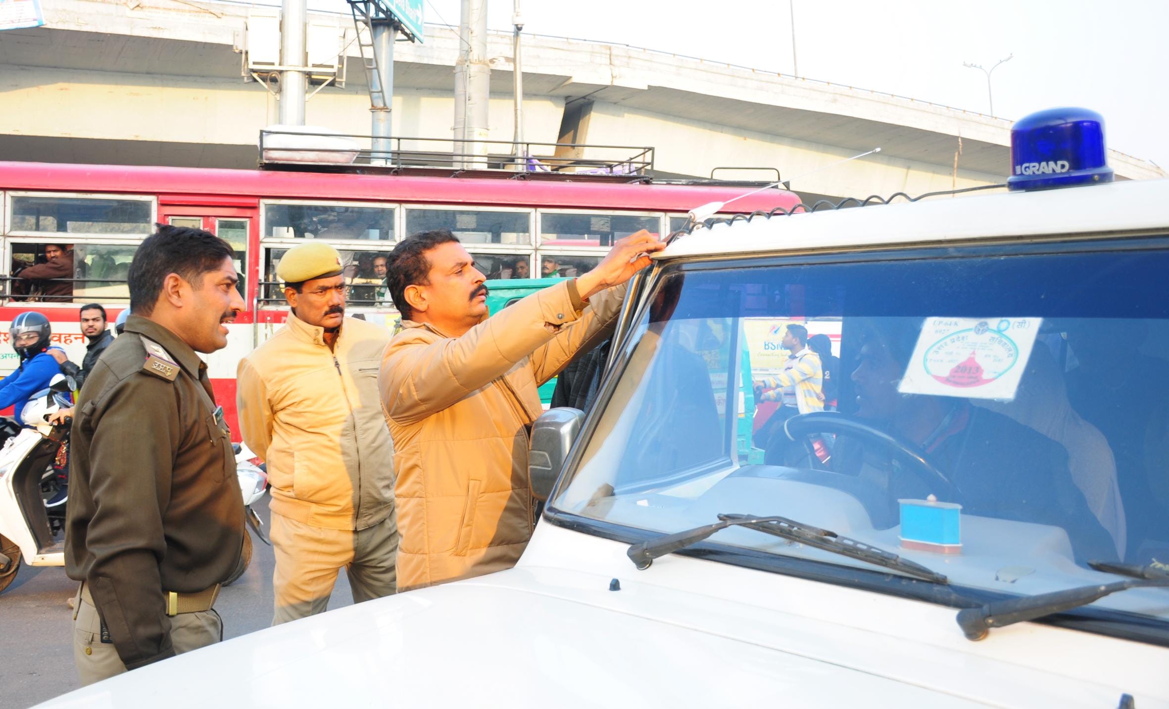 code of conduct violation of samajwadi party mla in lucknow