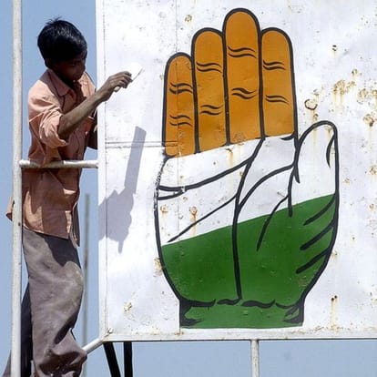SP like situation faced by Congress too