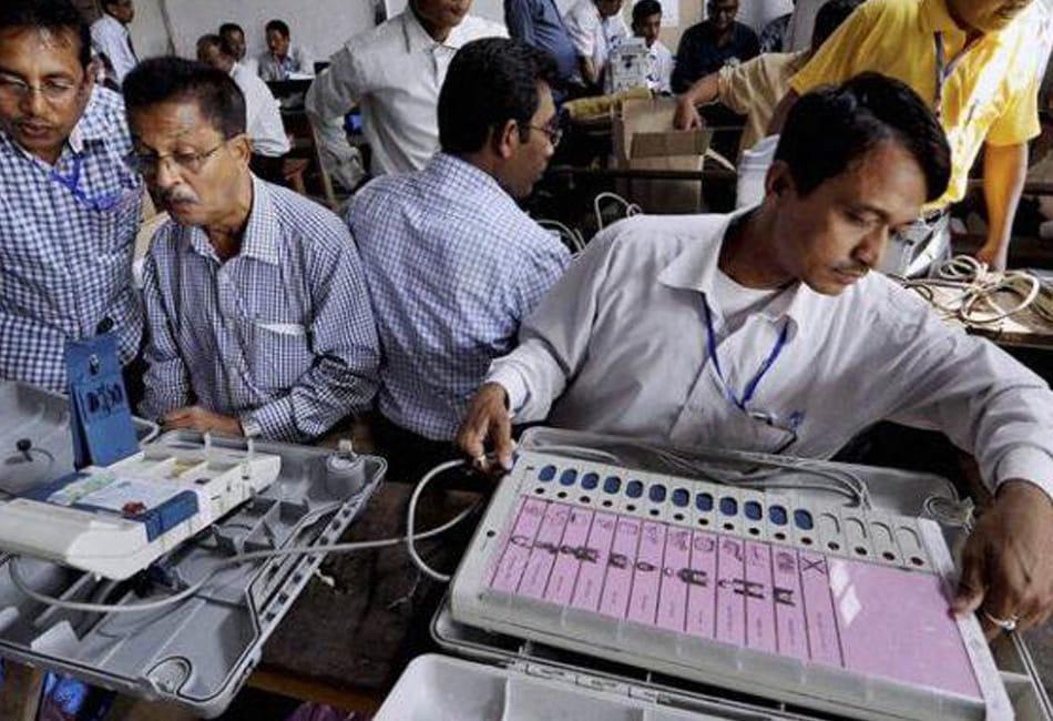booths communications condition poor in hardoi  near up election 