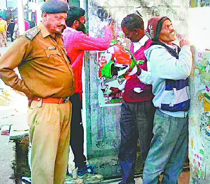 The landlord will allow pasting posters