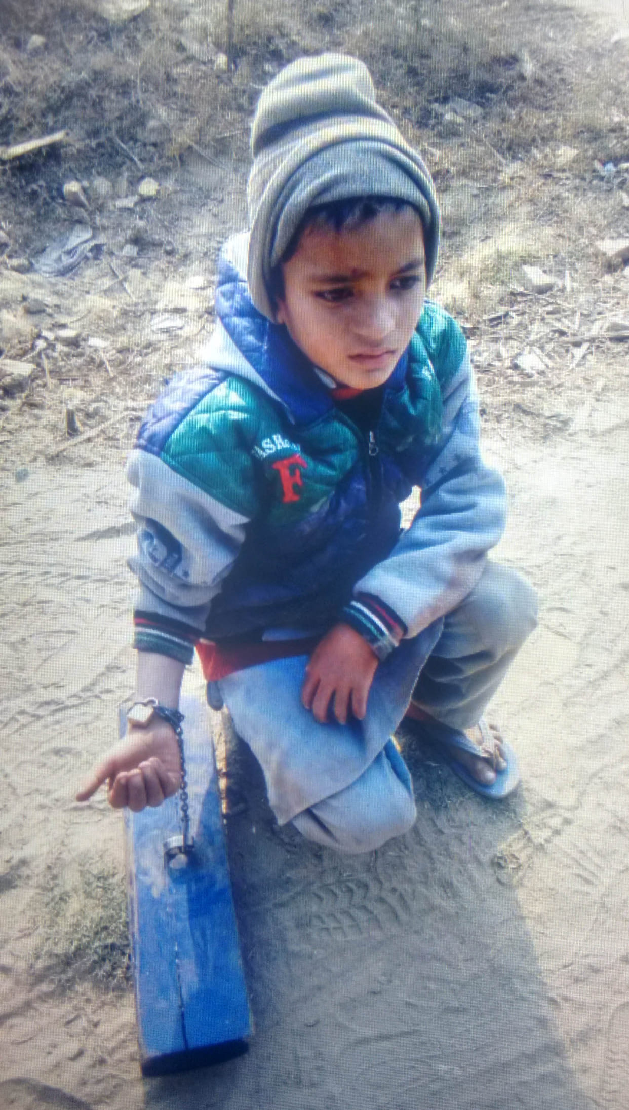 The studies did not mind, repeatedly tied families to flee the chains