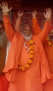 bole mahendr daas, hindoo hindustaan mein nahin, to kya paakistaan mein bolega