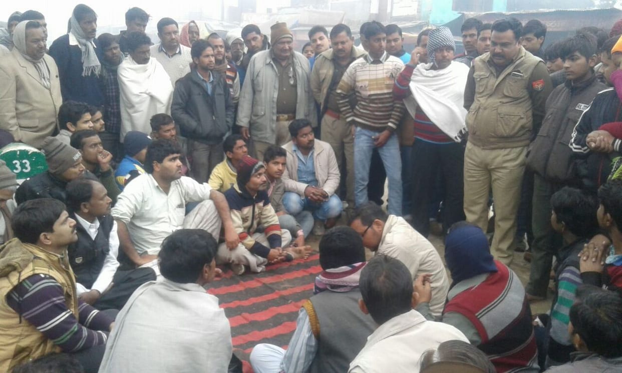 bazar closed in badaun