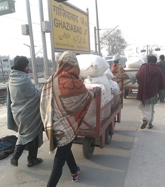 Purushottam Express caught 427 kilos of cannabis, seven smugglers arrested