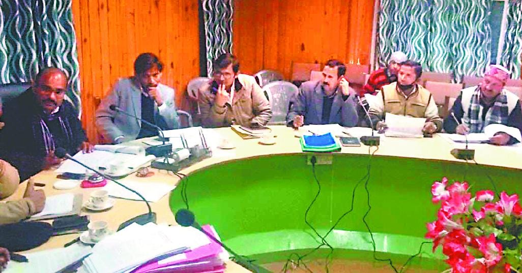 Must give notice prior to the arrival of star campaigners