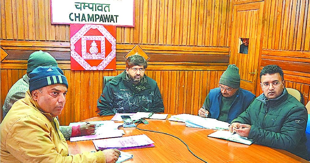 Employees who will be deleted from the political parties closely